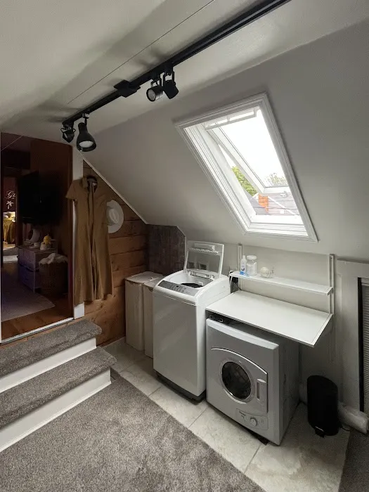 Nickols Roofing & Gutters Picture 4