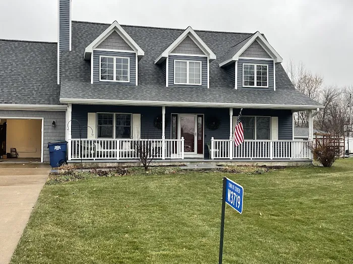 Nickols Roofing & Gutters Picture 9