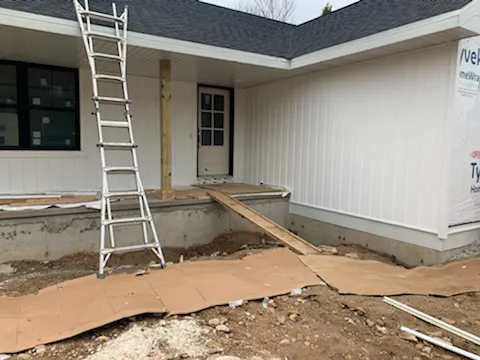 T G's Home Improvement-Roofing Picture 3