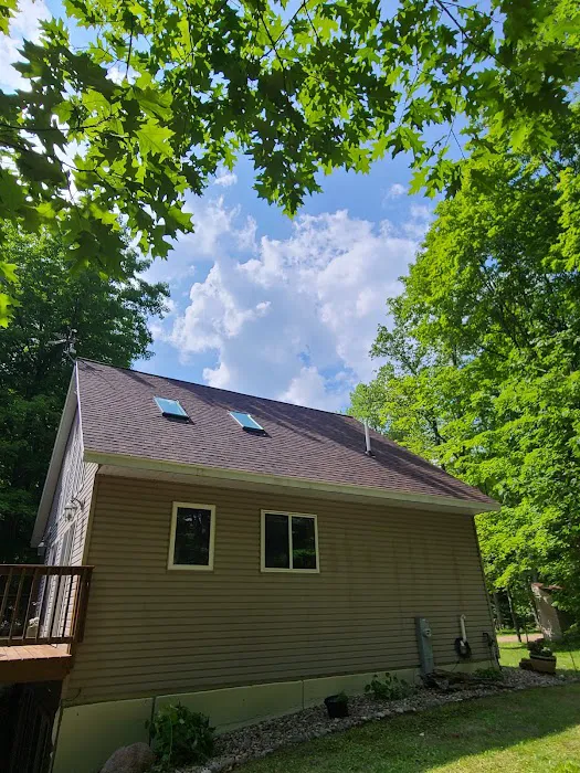 H AND S Roofing LLC Picture 7