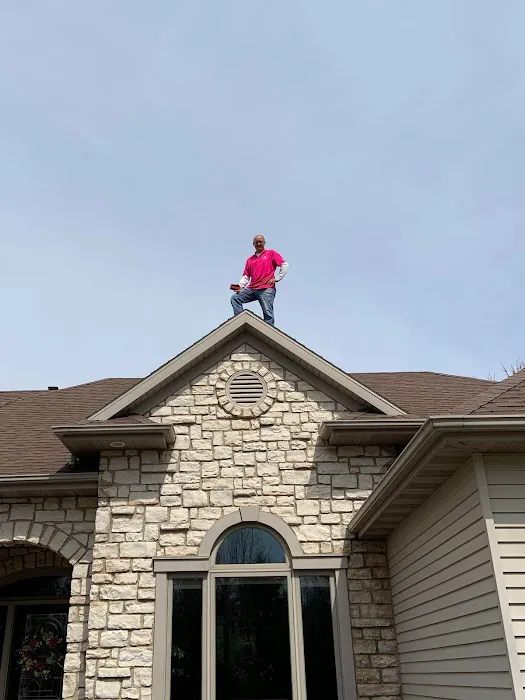 H AND S Roofing LLC Picture 1