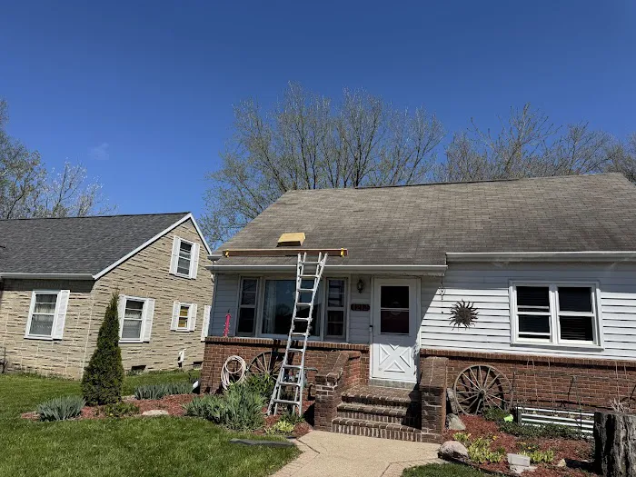 Top Tier Roofing and Siding Picture 2