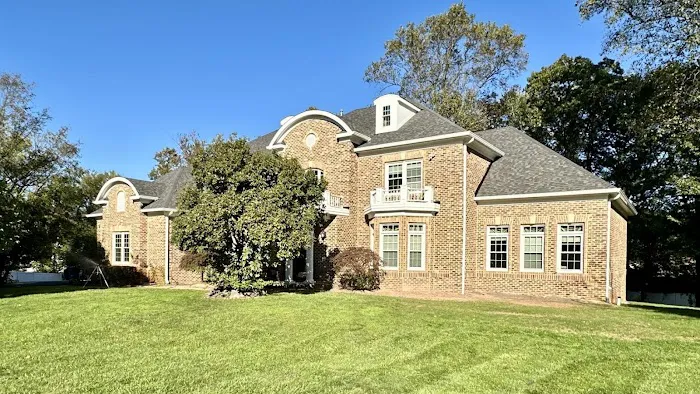 A&M Roofing Picture 3