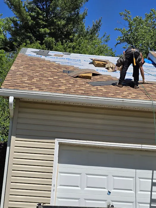 Mid Atlantic Gutters and Roofing Picture 1