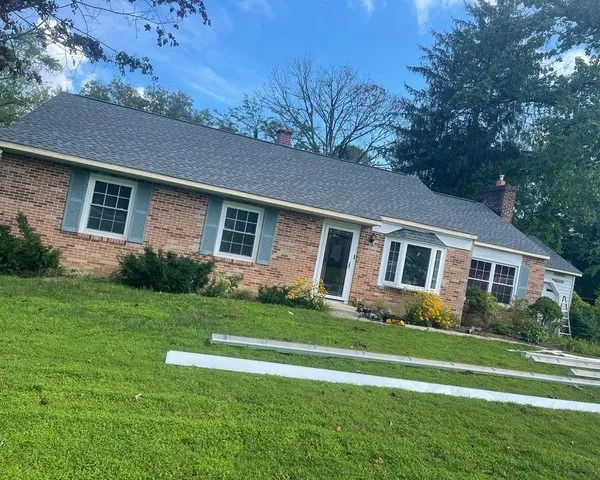 Hermy's Roofing and Construction Services LLC Picture 2