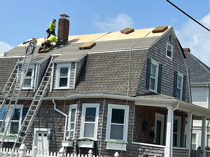 MassTech Roofing & Building Picture 4