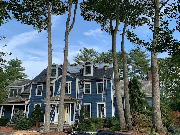 MassTech Roofing & Building Picture 1