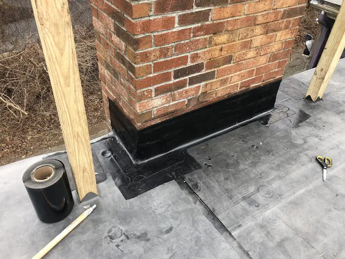 Munroe Roofing & Construction Picture 9