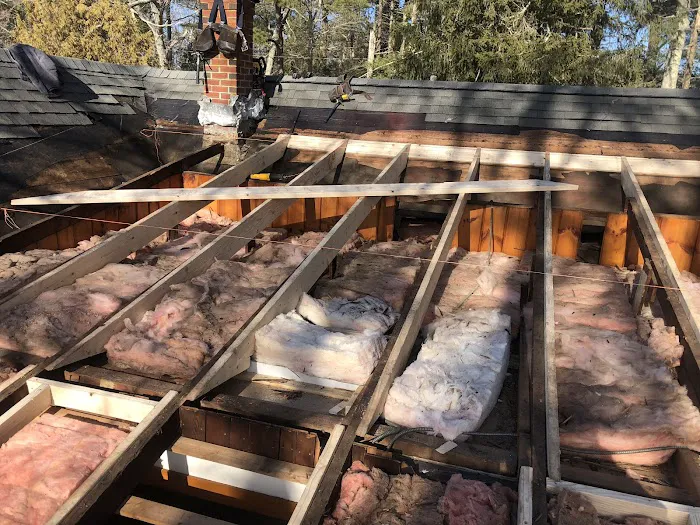 Munroe Roofing & Construction Picture 8