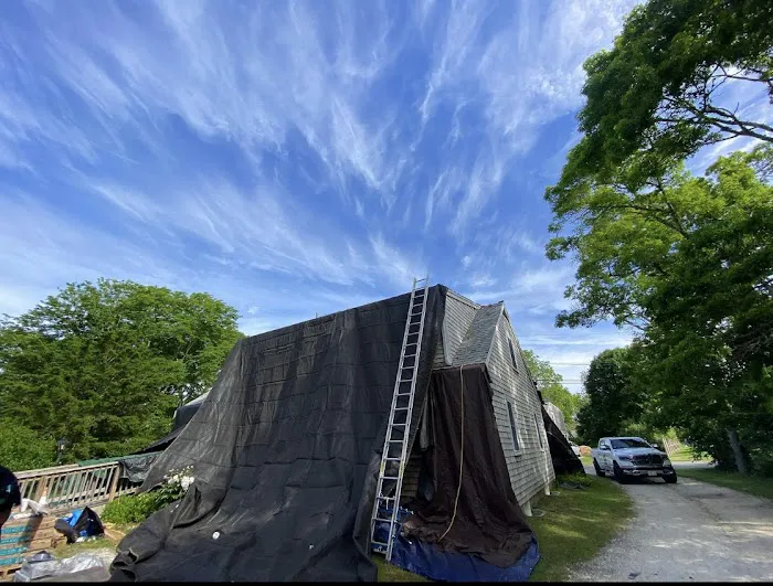 LIONS Siding and Roofing Experts Picture 3