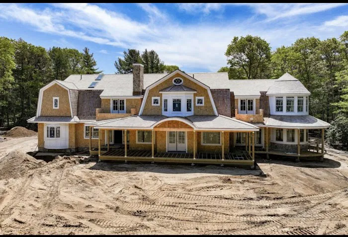 Vilex Inc. Roofers Picture 2