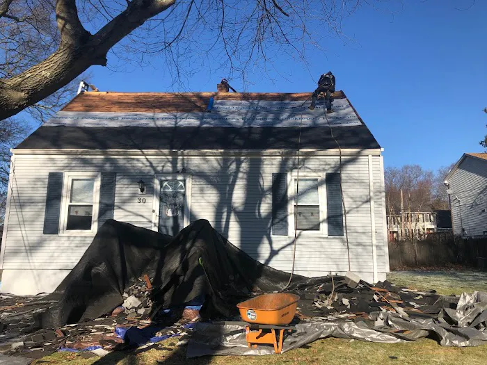 Expert Roofing & Siding Construction Picture 10