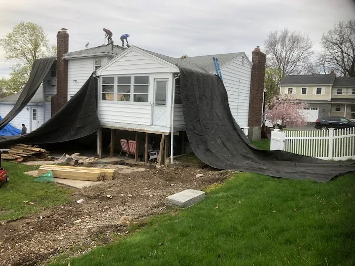 Expert Roofing & Siding Construction Picture 6