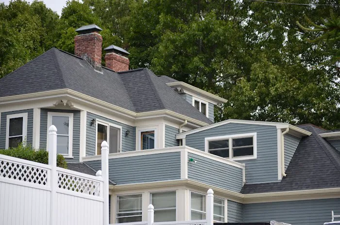 O'LYN Roofing Picture 10