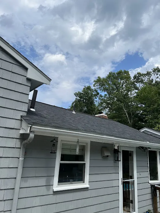 O'LYN Roofing Picture 3