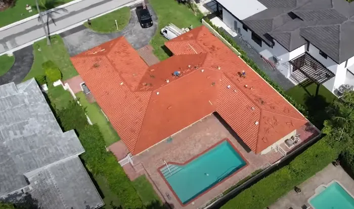 Top-Notch Roofing Picture 1