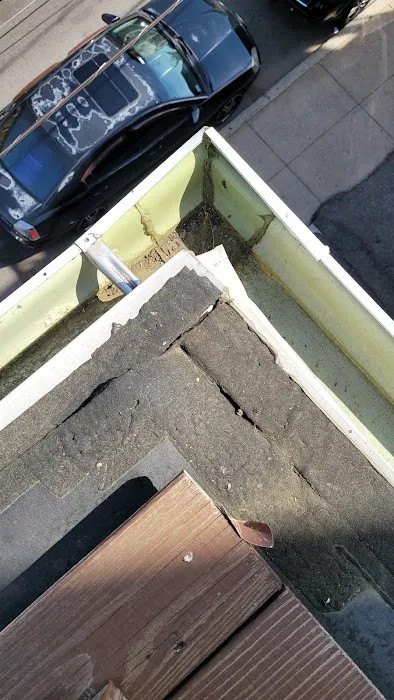 Mass Roofing and Gutter Picture 3