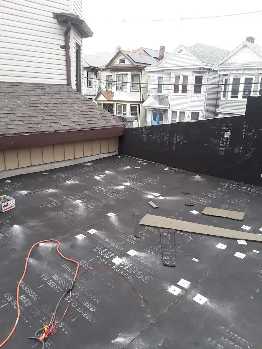 Eli's Roofing Picture 5