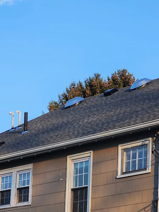 Melo's Construction Picture 4