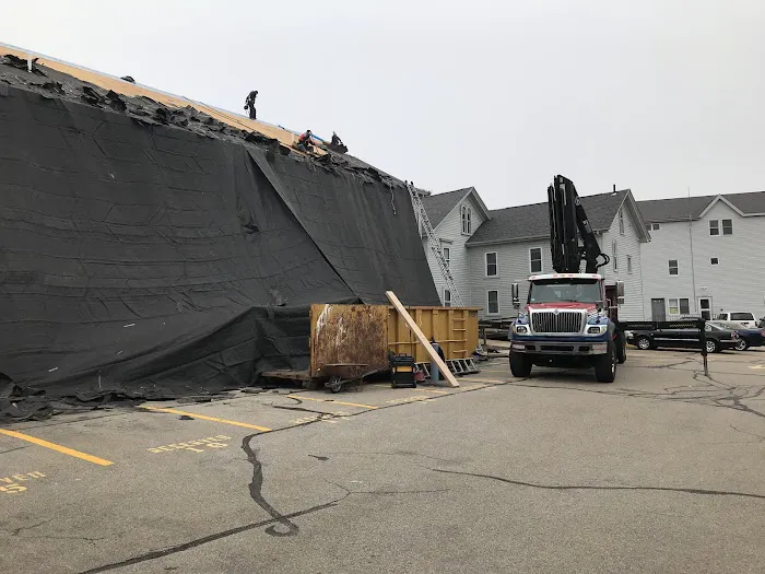 Robert Roofing and Gutters, Inc. Picture 8