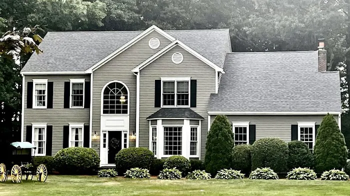 Robert Roofing and Gutters, Inc. Picture 5