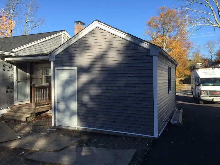 Robert Roofing and Gutters, Inc. Picture 2