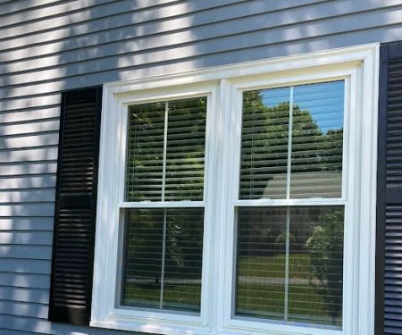 Roofers Edge & Siding Inc