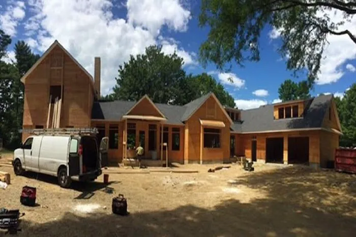 Damphousse Roofing LLP Picture 3