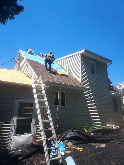 Summit Roofing Contractor Picture 3