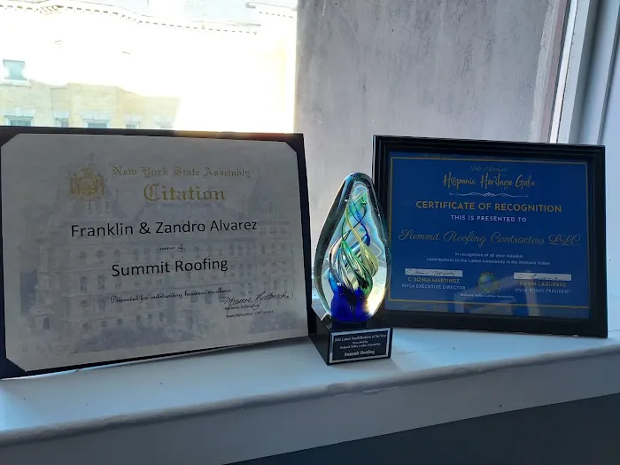 Summit Roofing Contractor Picture 6