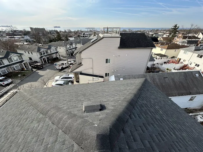 Gino's Roofing Picture 5