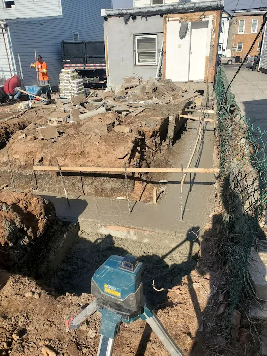 GUAMAN BUILDERS LLC Picture 8