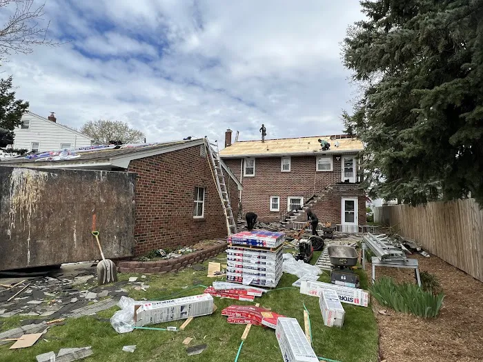 All Heart Roofing & Construction Picture 1