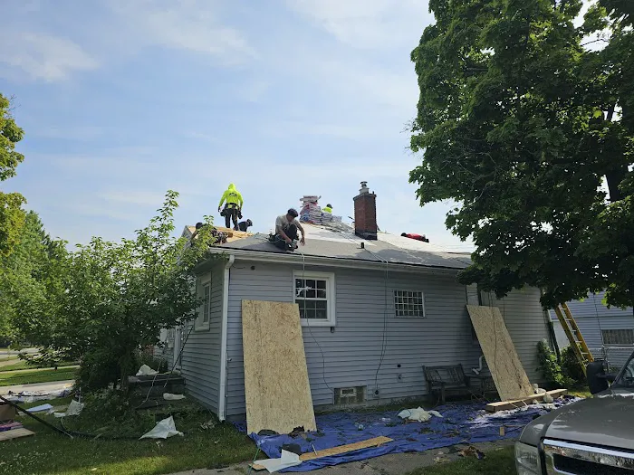 Rapid Roofing Picture 1