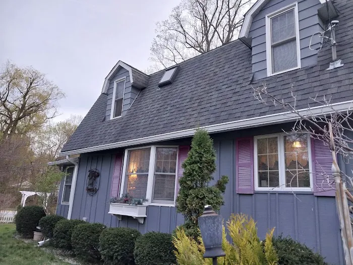 Lakefront Roofing & Exteriors, LLC Picture 1