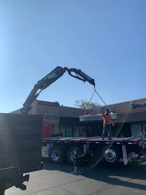 Singles Roofing & Construction Co Picture 10