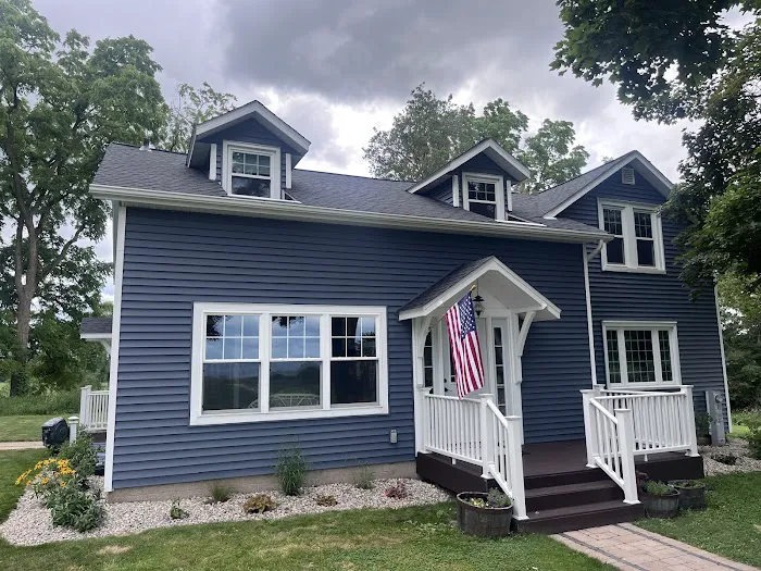 Smith Roofing and Exteriors Picture 10