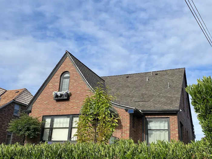 Rainier Roofing Company Picture 9