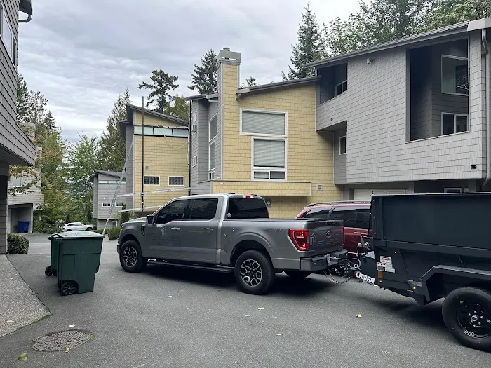 Upper West Exteriors Picture 4