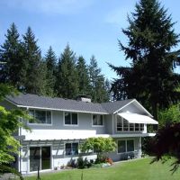 D. Hughes Roofing ico