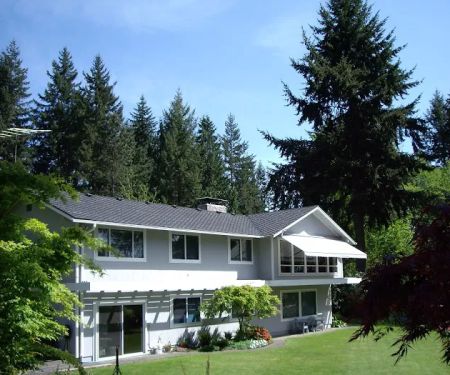 D. Hughes Roofing
