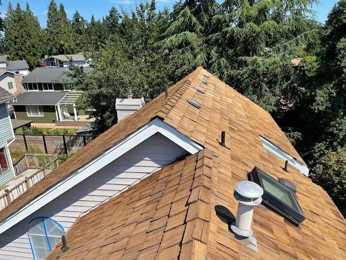 Valiant Roofing & construction Picture 4