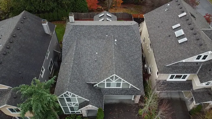 Valiant Roofing & construction Picture 3