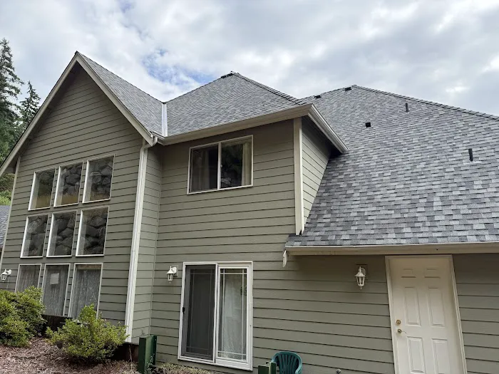 Stout Roofing LLC Picture 7