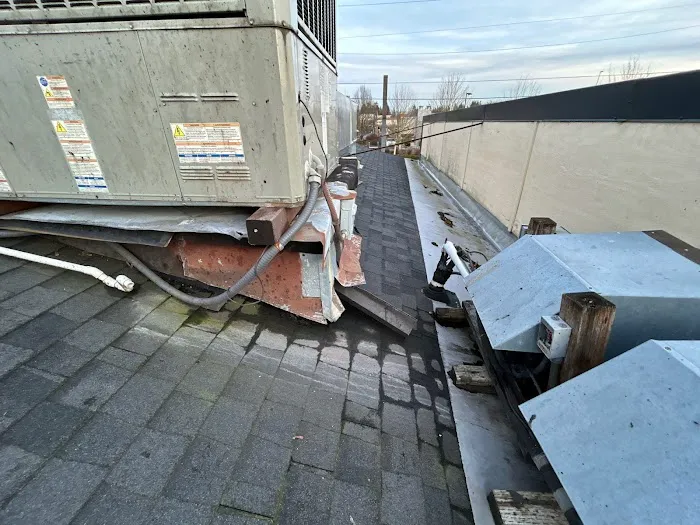 Loberg Roofing Picture 6