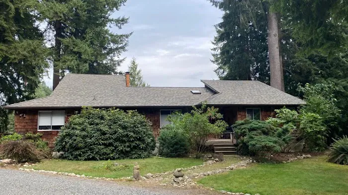 Alex Roofing Repair LLC Picture 2