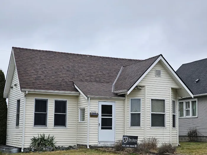 Four Seasons Roofing & Remodeling Picture 1