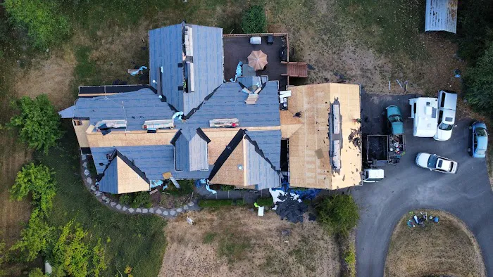 Mass & Mass Roofing and Repairs Picture 2