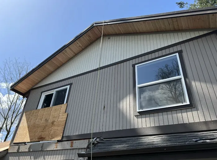 Chet's Roofing & Construction Inc. Picture 2