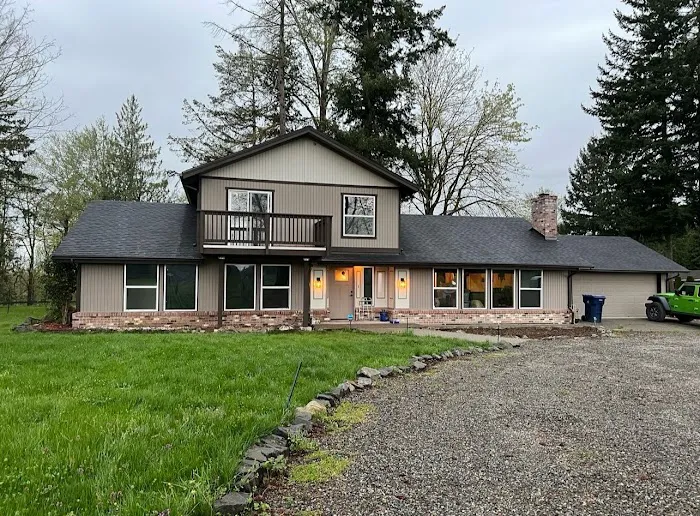 Chet's Roofing & Construction Inc. Picture 6